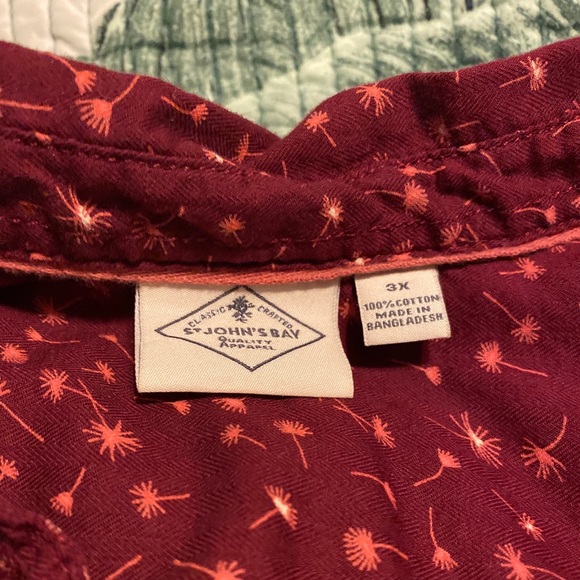 Button up shirt - Picture 2 of 2